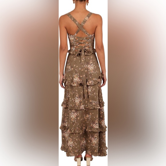 Petal & Pup Lillee Tiered Maxi Dress - Picture 3 of 10